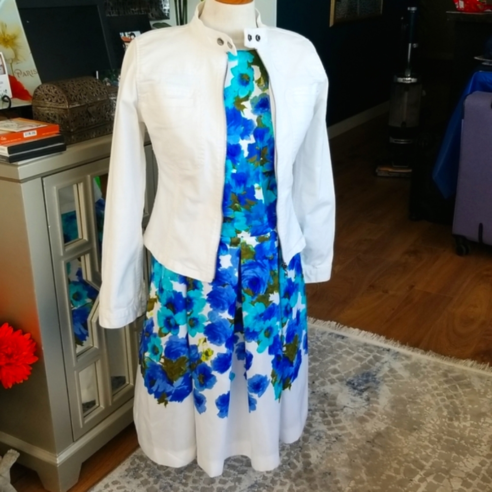 Karin Stevens blue floral dress.  Size 12